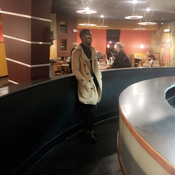 Meet your Posher, Ruddy - Picture 1 of 1